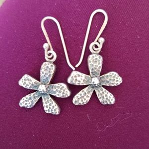 Silpada Textured Oxidized Daisy Flower Earrings